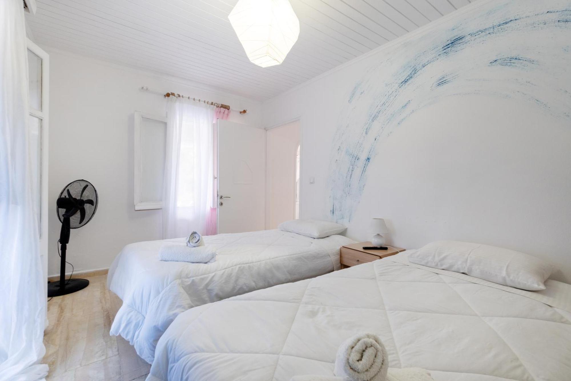 Blue House Apartment Dafnila ภายนอก รูปภาพ